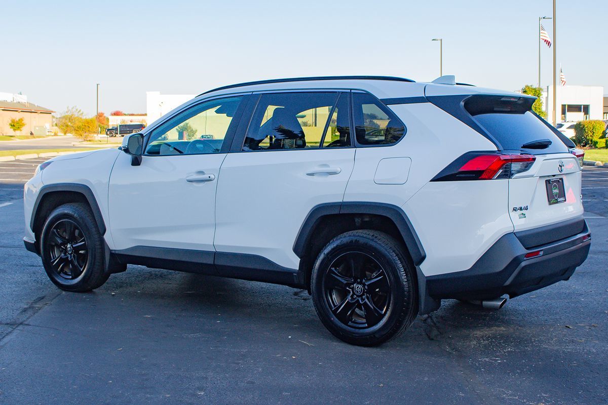 Photo 6 of this Toyota RAV4
