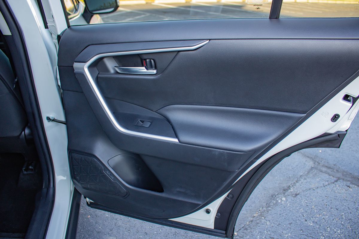 Photo 19 of this Toyota RAV4