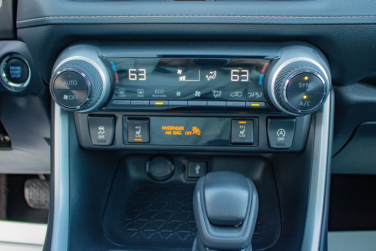 Photo 29 of this Toyota RAV4