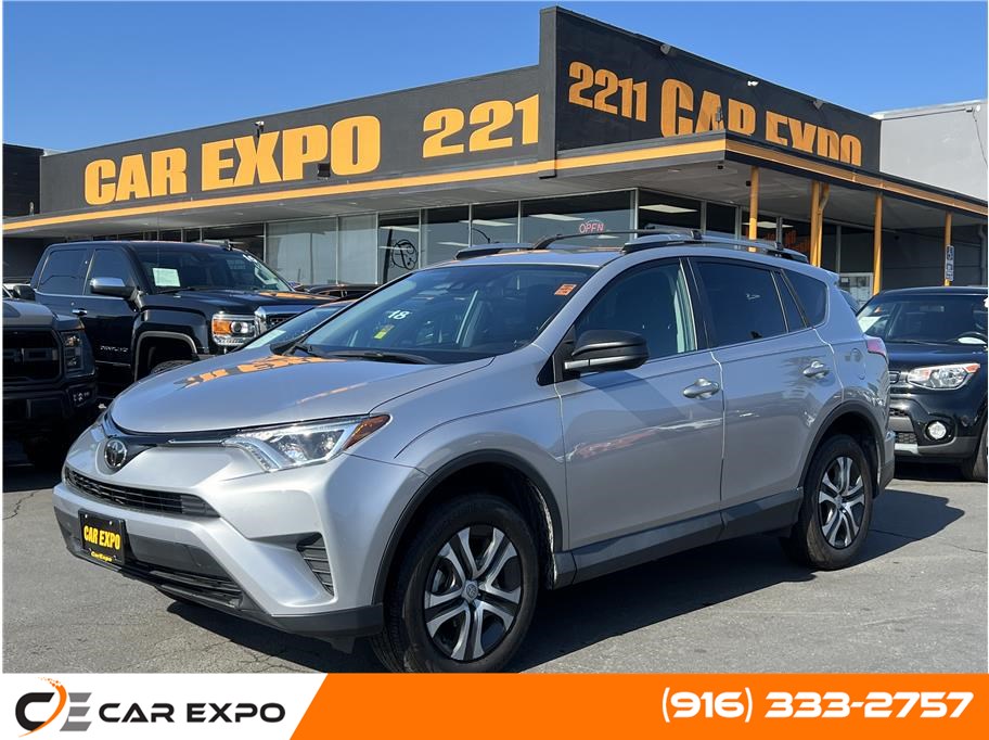 2017 Toyota RAV4 LE Sport Utility 4D