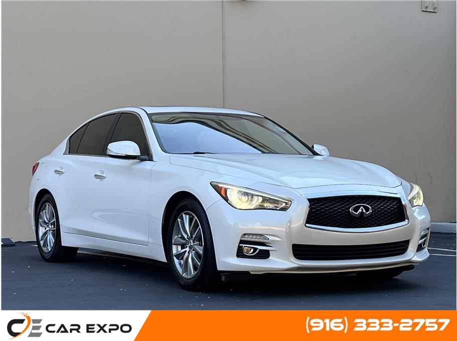 2015 INFINITI Q50 3.7 Sedan 4D