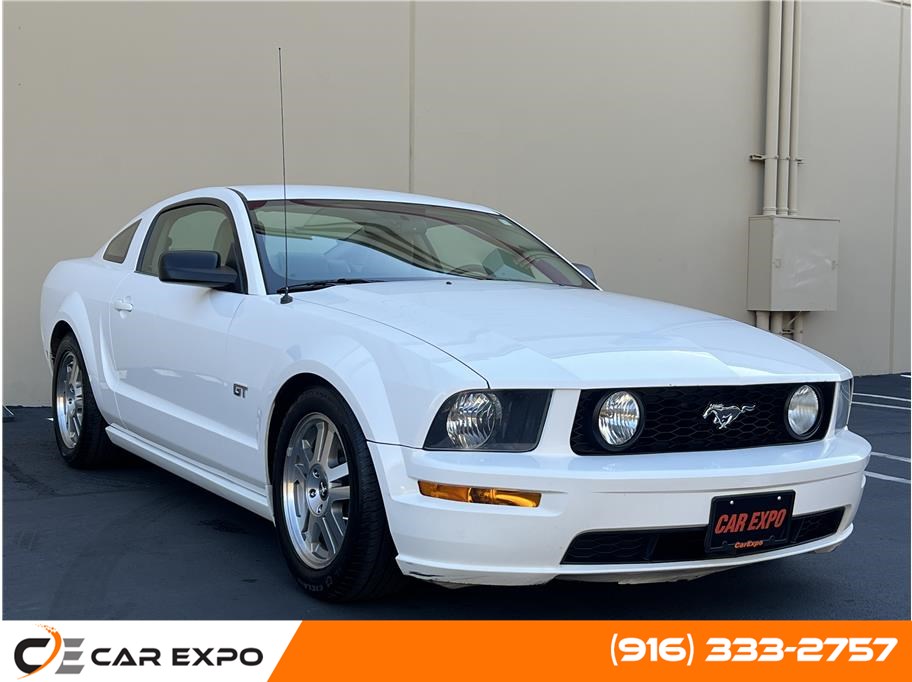 2007 Ford Mustang GT Deluxe Coupe 2D