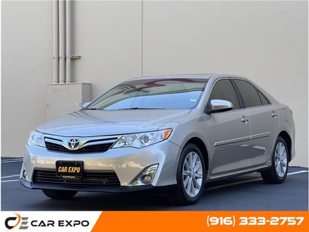 2014 Toyota Camry XLE Sedan 4D