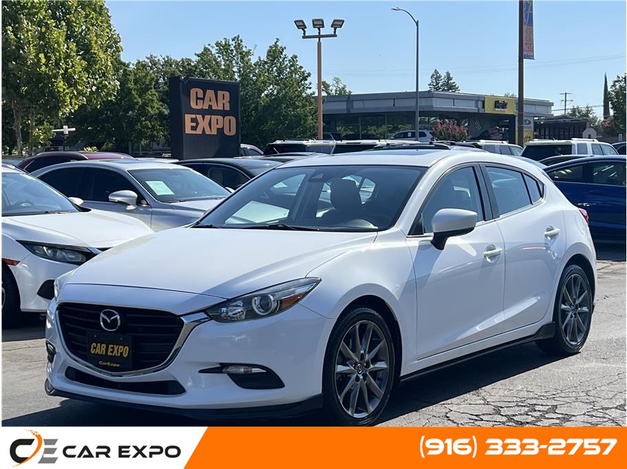 2018 Mazda MAZDA3 Touring Hatchback 4D