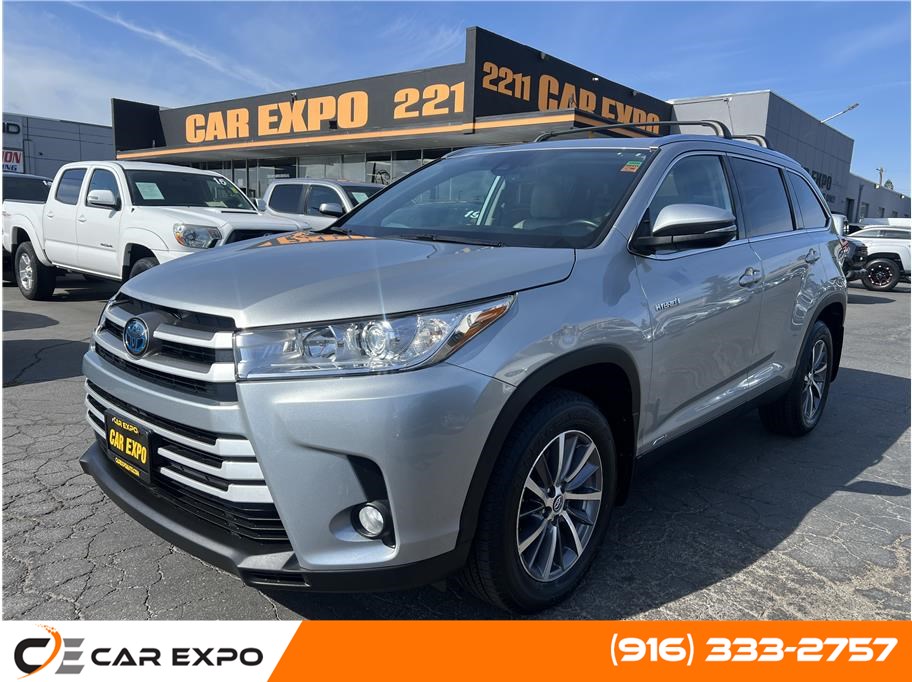 2019 Toyota Highlander Hybrid XLE Sport Utility 4D