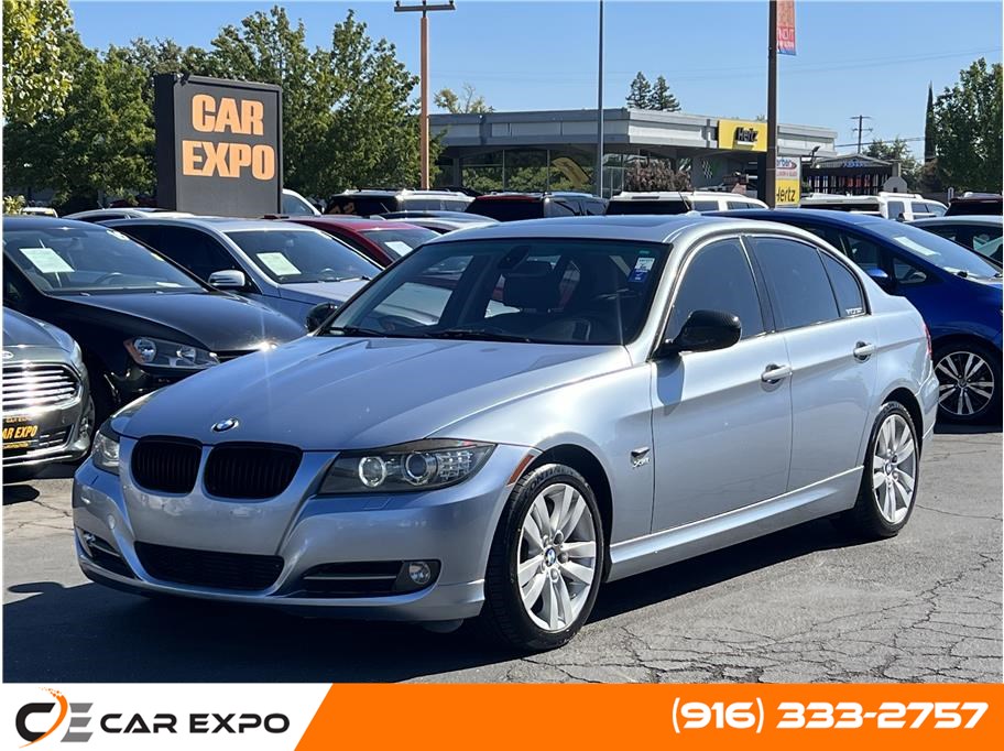 2011 BMW 3 Series 335i xDrive Sedan 4D