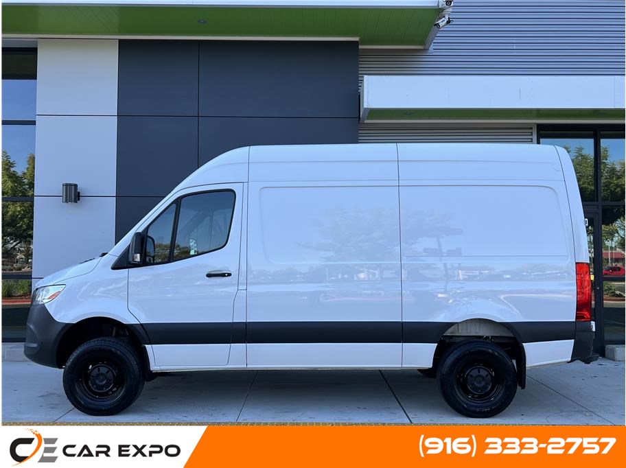 2022 Mercedes-Benz Sprinter 2500 Cargo Standard Roof w/144' WB Van 3D