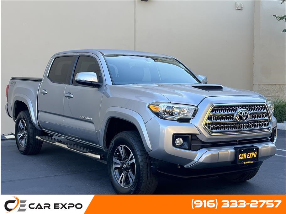 2017 Toyota Tacoma Double Cab 052447