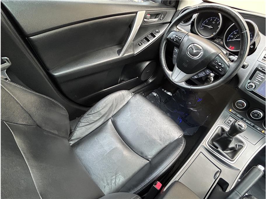 Sold 2013 Mazda MAZDA3 i Grand Touring Hatchback 4D in Sacramento