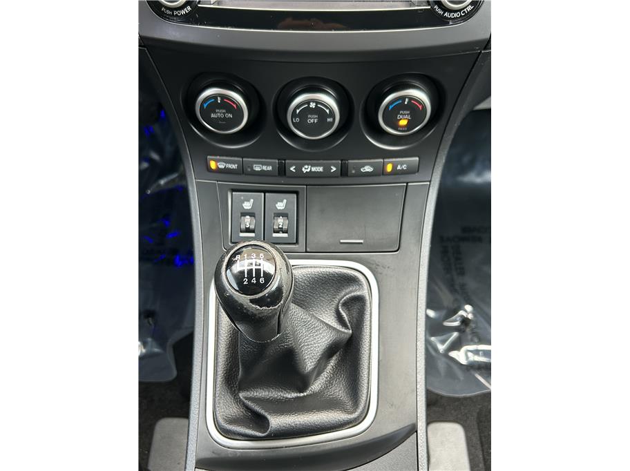 Sold 2013 Mazda MAZDA3 i Grand Touring Hatchback 4D in Sacramento