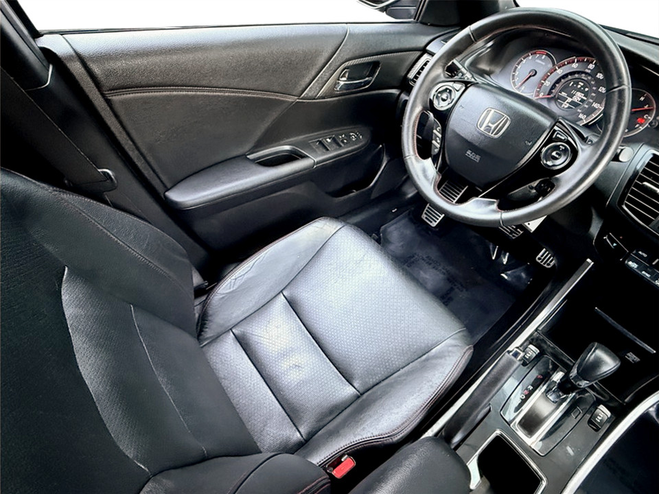 2017 Honda Accord Sport SE - Photo 12