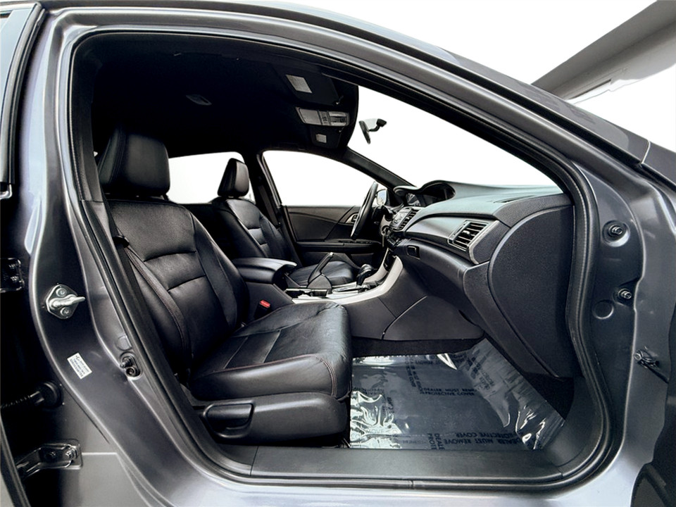 2017 Honda Accord Sport SE - Photo 18