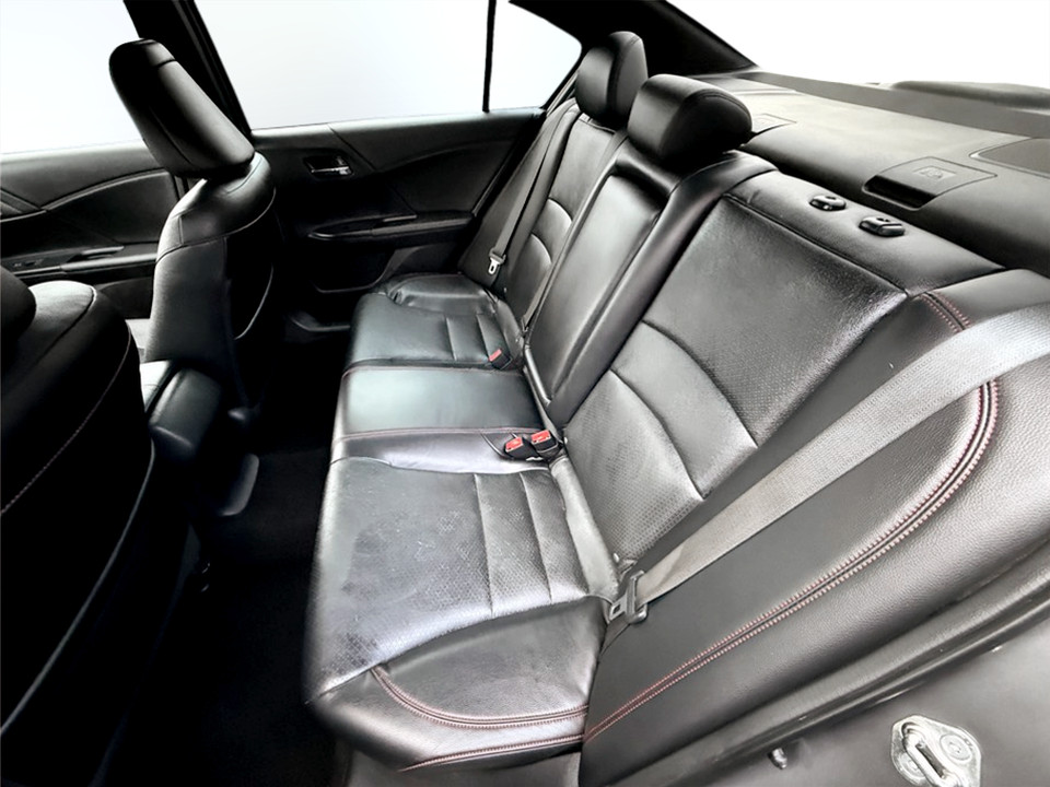 2017 Honda Accord Sport SE - Photo 19