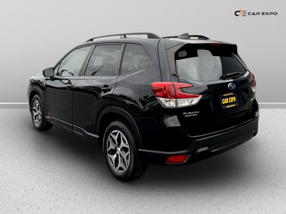 2020 Subaru Forester Premium - Photo 4