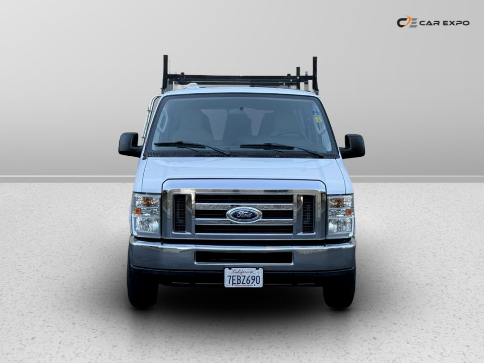 2014 Ford E-Series Econoline Wagon XLT - Photo 3