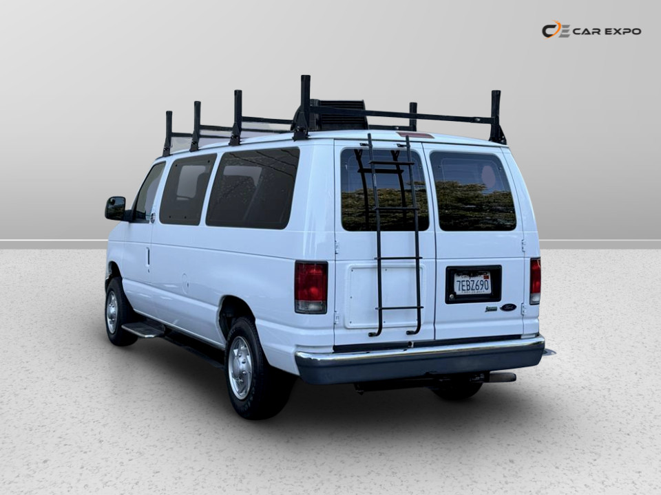 2014 Ford E-Series Econoline Wagon XLT - Photo 7