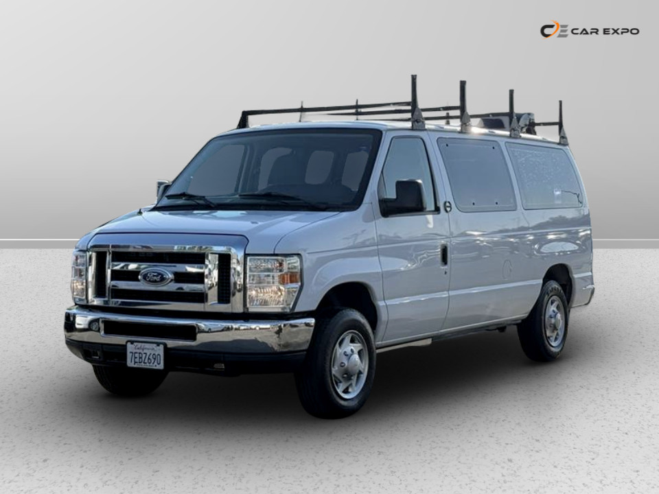 2014 Ford E-Series Econoline Wagon XLT - Photo 18
