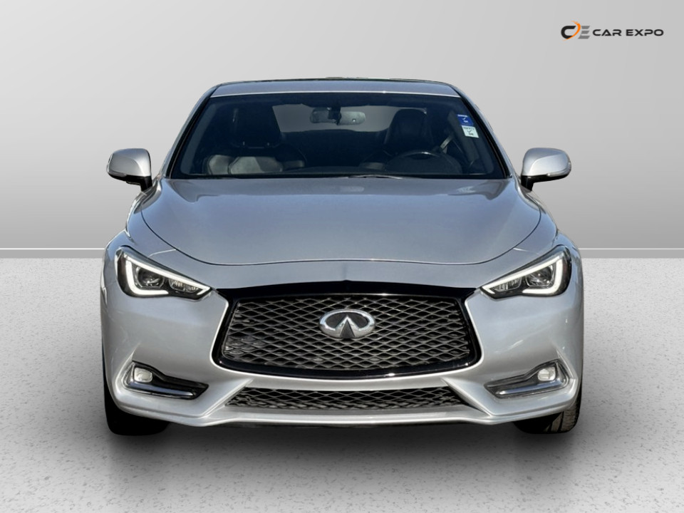 2018 Infiniti Q60 3.0t Luxe Coupe photo 2