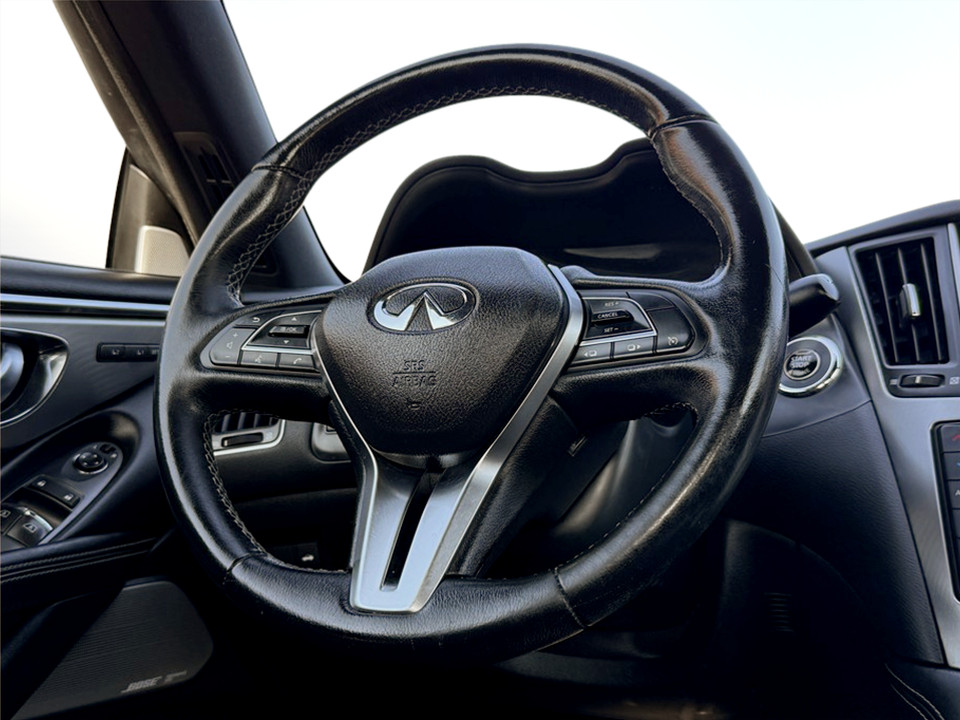 2018 Infiniti Q60 3.0t Luxe Coupe photo 9