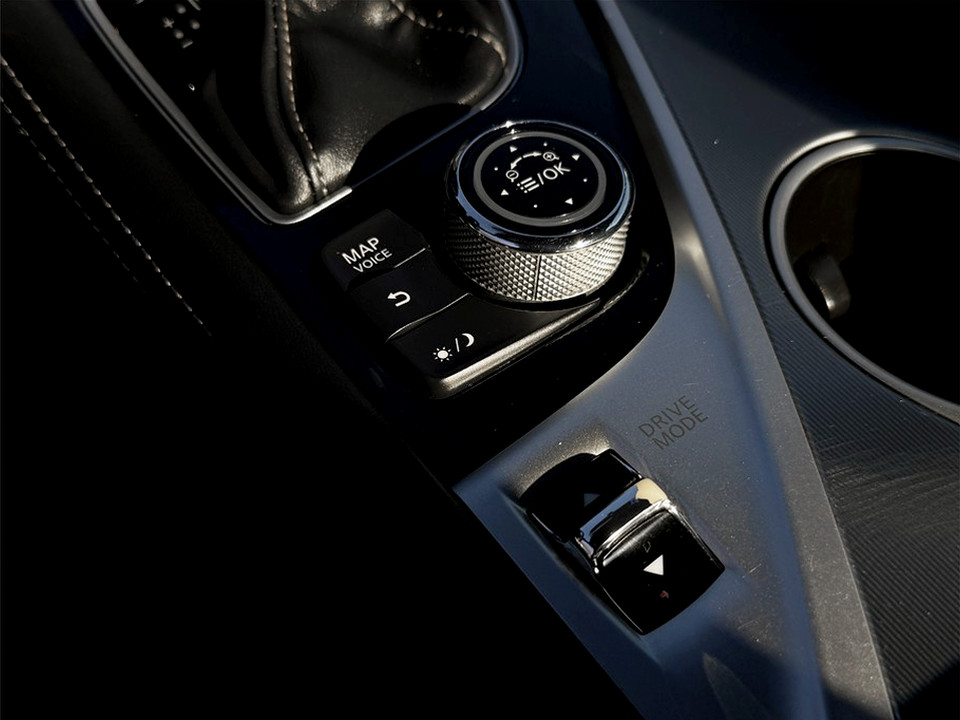 2018 Infiniti Q60 3.0t Luxe Coupe photo 17