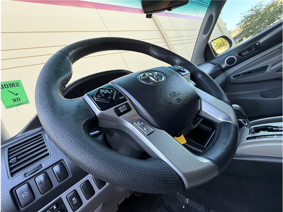 2014 Toyota Tacoma Double Cab PreRunner photo 10