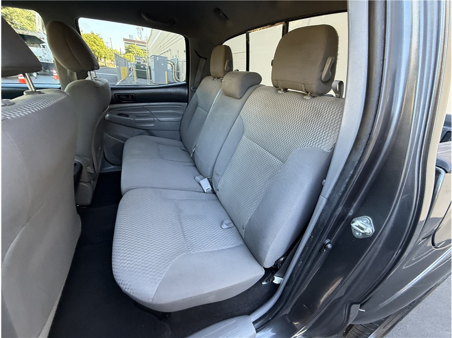 2014 Toyota Tacoma Double Cab PreRunner photo 14