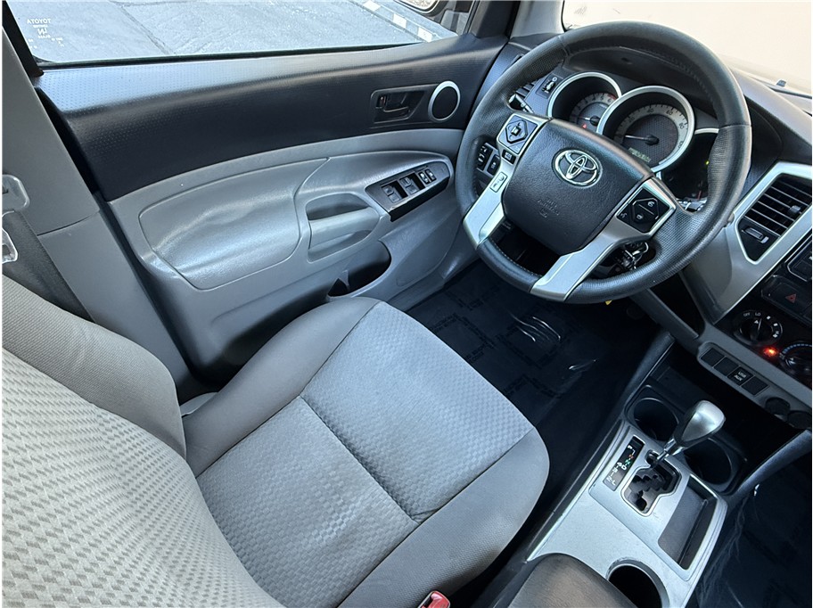 2014 Toyota Tacoma Double Cab PreRunner photo 7