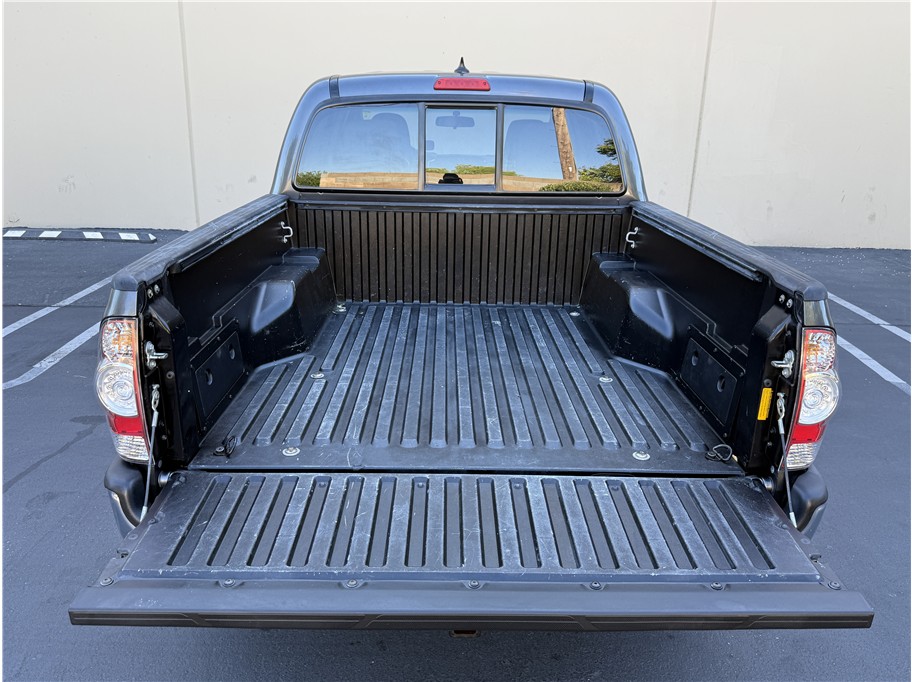 2014 Toyota Tacoma Double Cab PreRunner photo 19