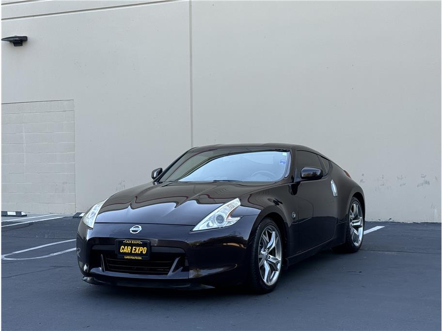 2011 Nissan 370Z Sport photo 4