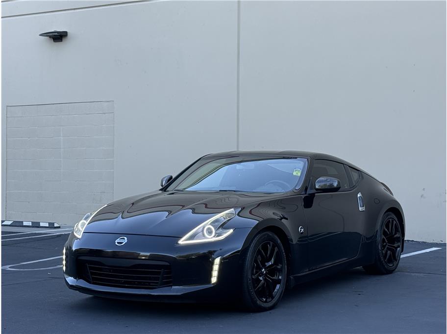 2017 Nissan 370Z photo 4