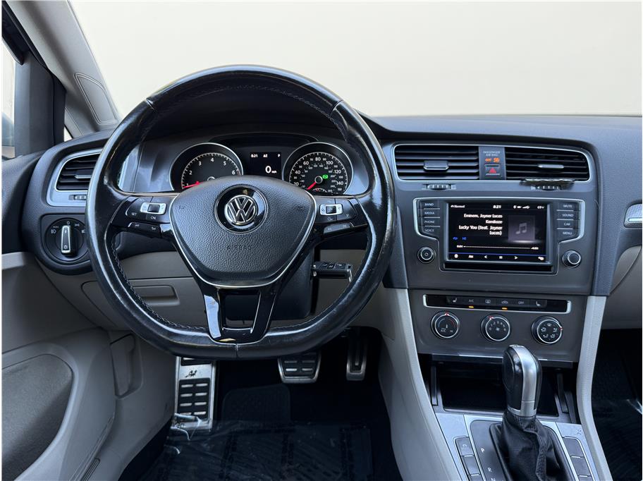 2017 Volkswagen Golf Alltrack TSI SE photo 21