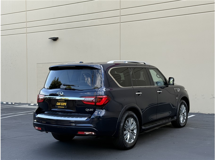 2019 Infiniti QX80 Luxe photo 6