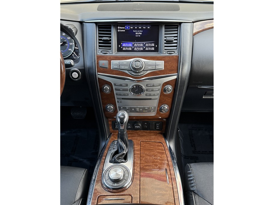 2019 Infiniti QX80 Luxe photo 10