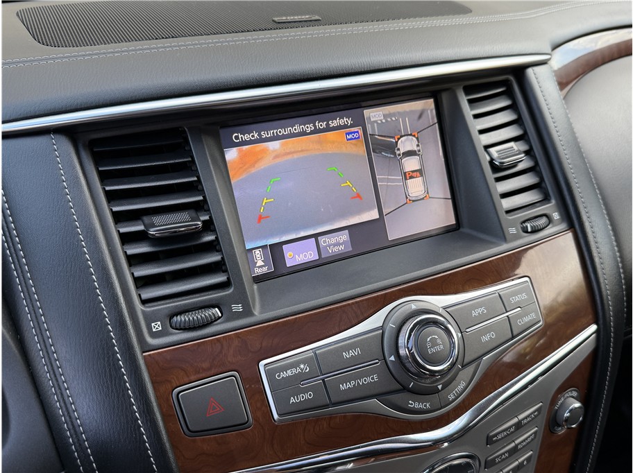 2019 Infiniti QX80 Luxe photo 23