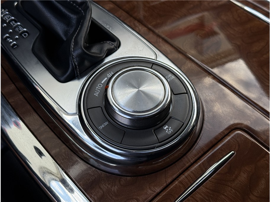 2019 Infiniti QX80 Luxe photo 25