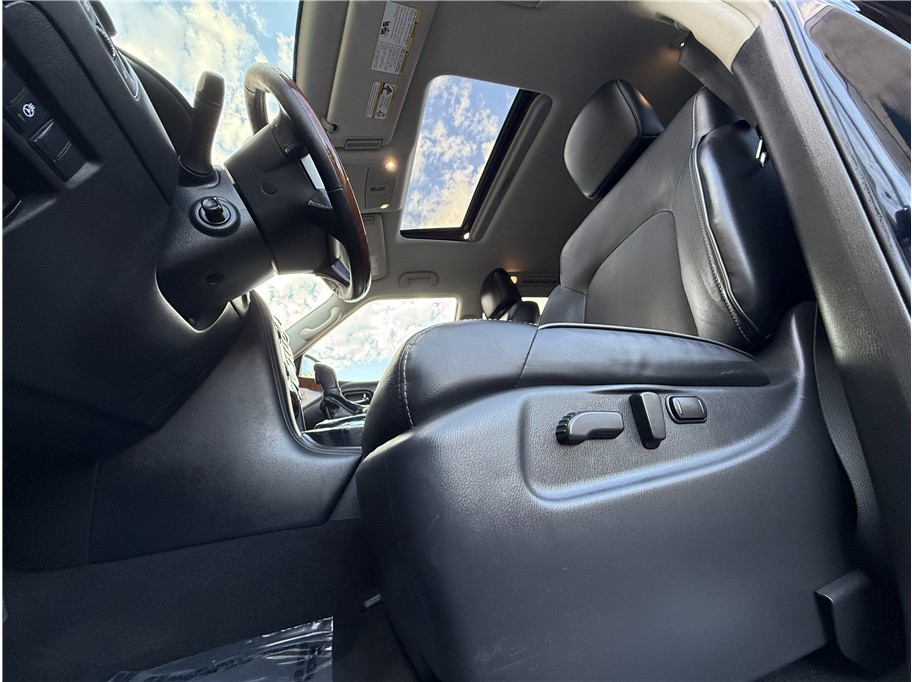 2019 Infiniti QX80 Luxe photo 8