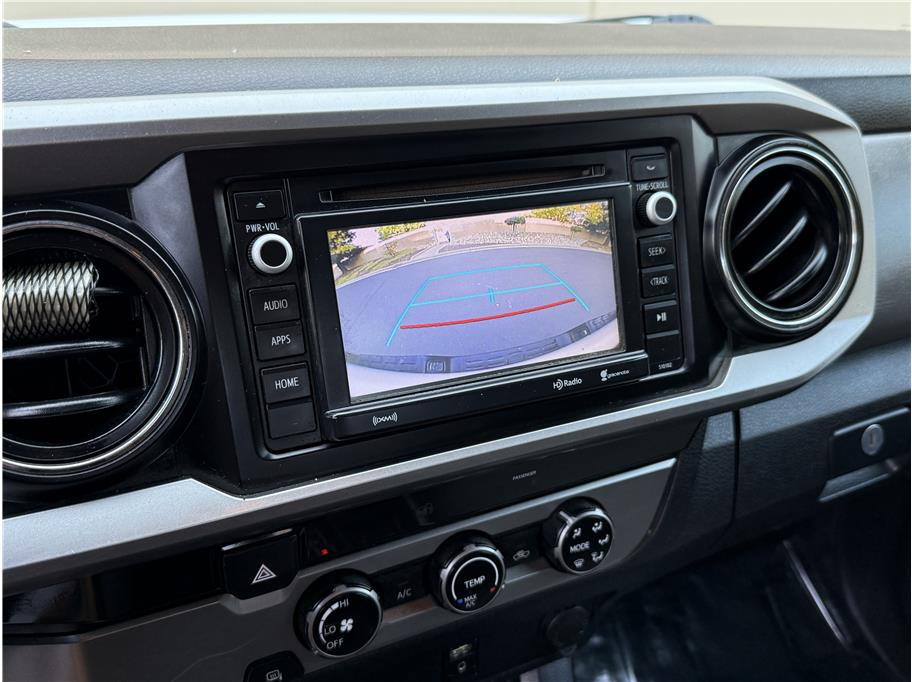 2016 Toyota Tacoma Double Cab SR5 photo 13