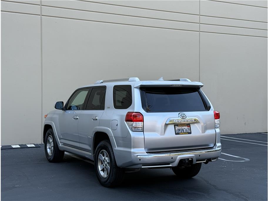 2010 Toyota 4Runner SR5 Sport photo 5