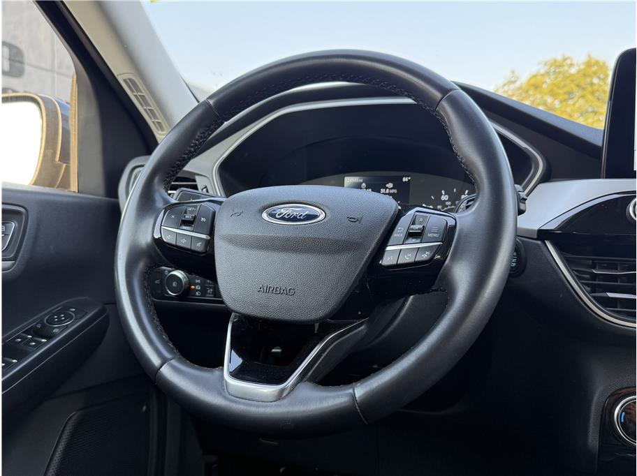 2022 Ford Escape SEL - Photo 11