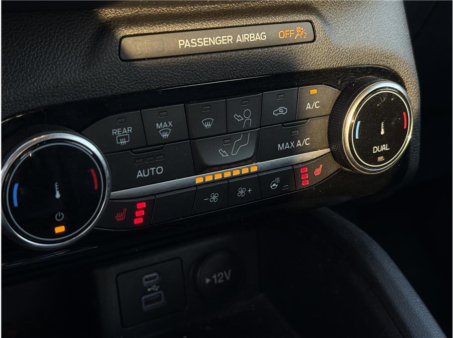 2022 Ford Escape SEL - Photo 13