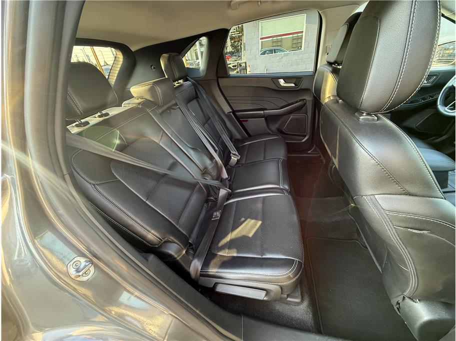 2022 Ford Escape SEL - Photo 17