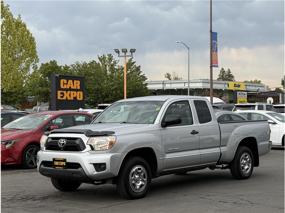 2013 Toyota Tacoma Access Cab SR5 photo 2