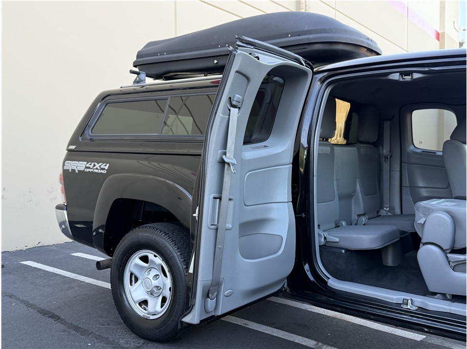 2013 Toyota Tacoma Access Cab SR5 photo 18