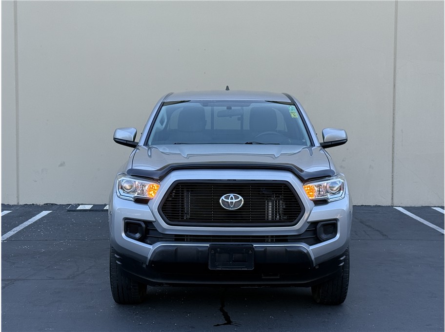2016 Toyota Tacoma Access Cab SR photo 3