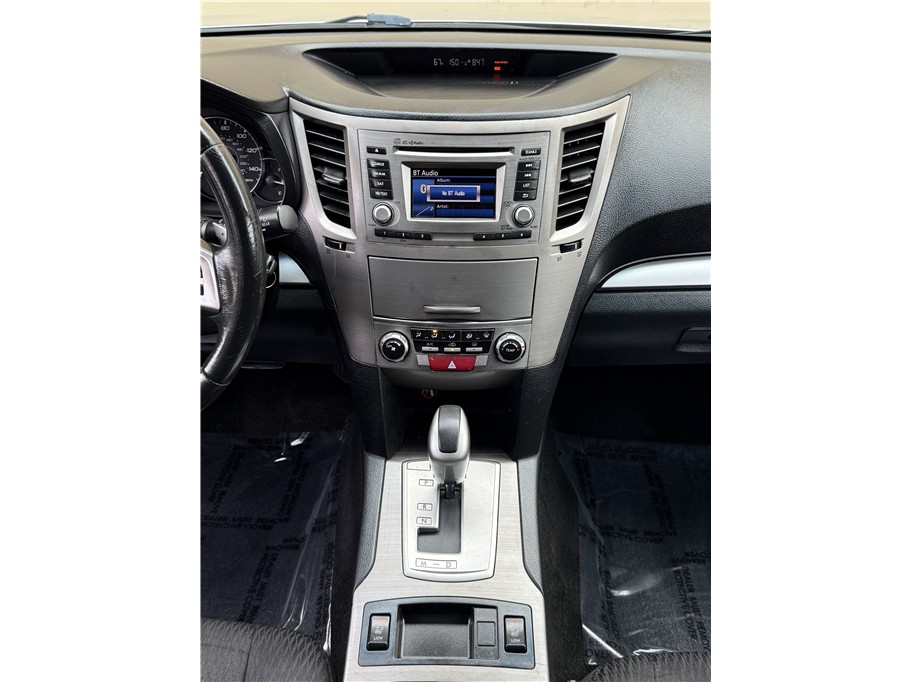 2012 Subaru Outback 2.5i Premium photo 14