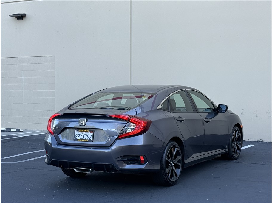 2020 Honda Civic Sport photo 4