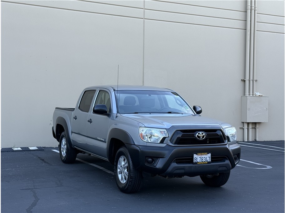 2015 Toyota Tacoma Double Cab photo 3