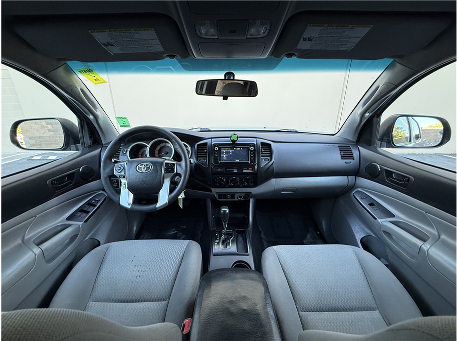2015 Toyota Tacoma Double Cab photo 16