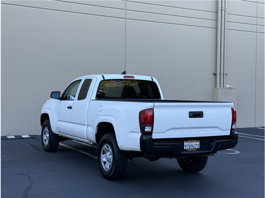 2020 Toyota Tacoma Access Cab SR photo 6