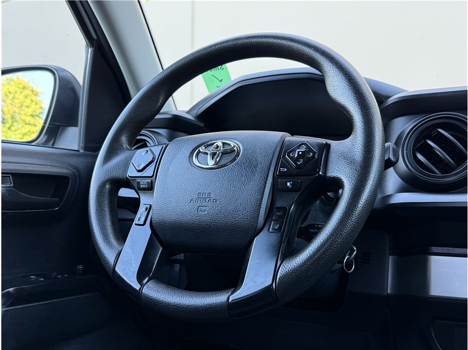 2020 Toyota Tacoma Access Cab SR photo 9